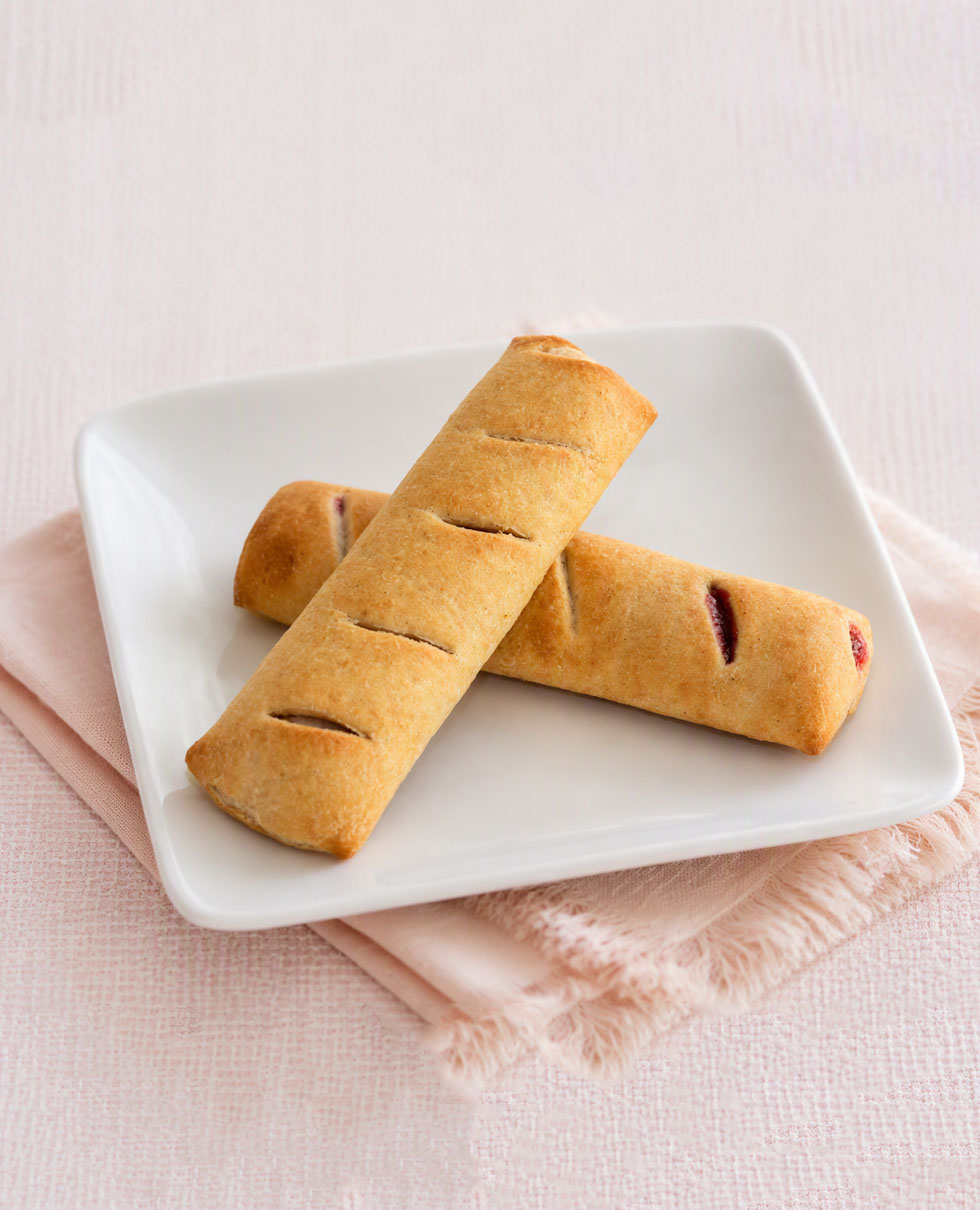 Strawberry Stuffed Breakfast Stik, WG (IW)