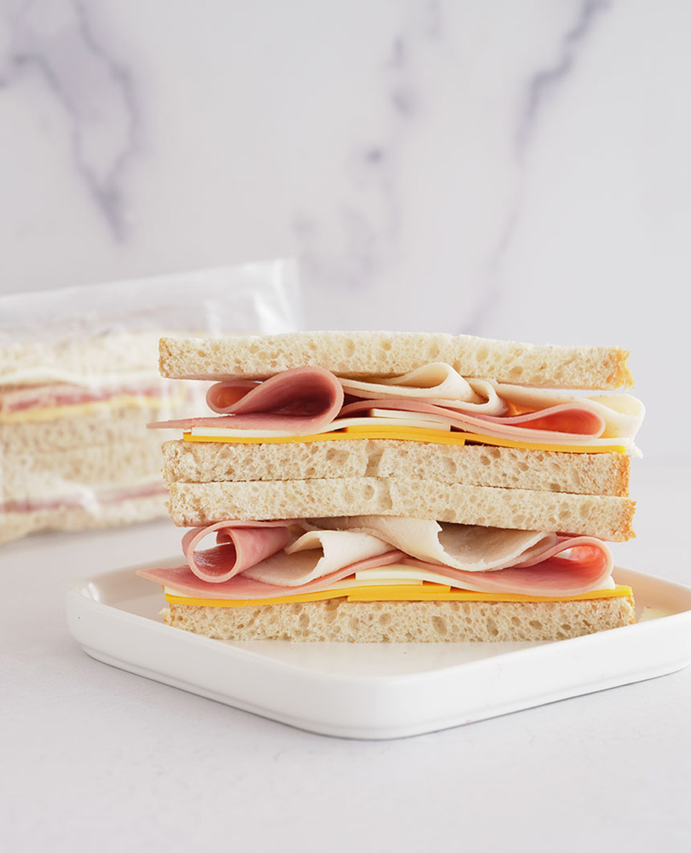 Chicken, Turkey Ham & 2 Cheese Wedge, WG (IW)