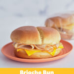 Buffalo Style Chicken & Cheddar Brioche, WG (IW) 74078_GC_BuffChickenCheeseSandwich_Label_980x1210
