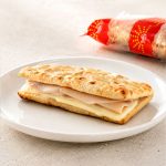 Turkey & Mozzarella Flatbread, WG (IW) 70663_TkyMozzFlatbread_980x1210